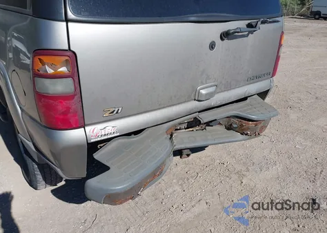 2002 Chevrolet Tahoe Z71 from USA, damaged, VIN 1GNEK13Z82R275069